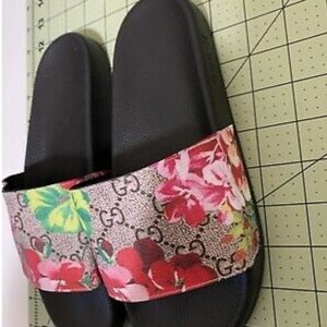 Authentic Gucci GG Blooms Slide Sandals